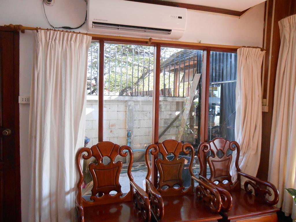 Chanthasom Guesthouse Ban Nongdouang Buitenkant foto