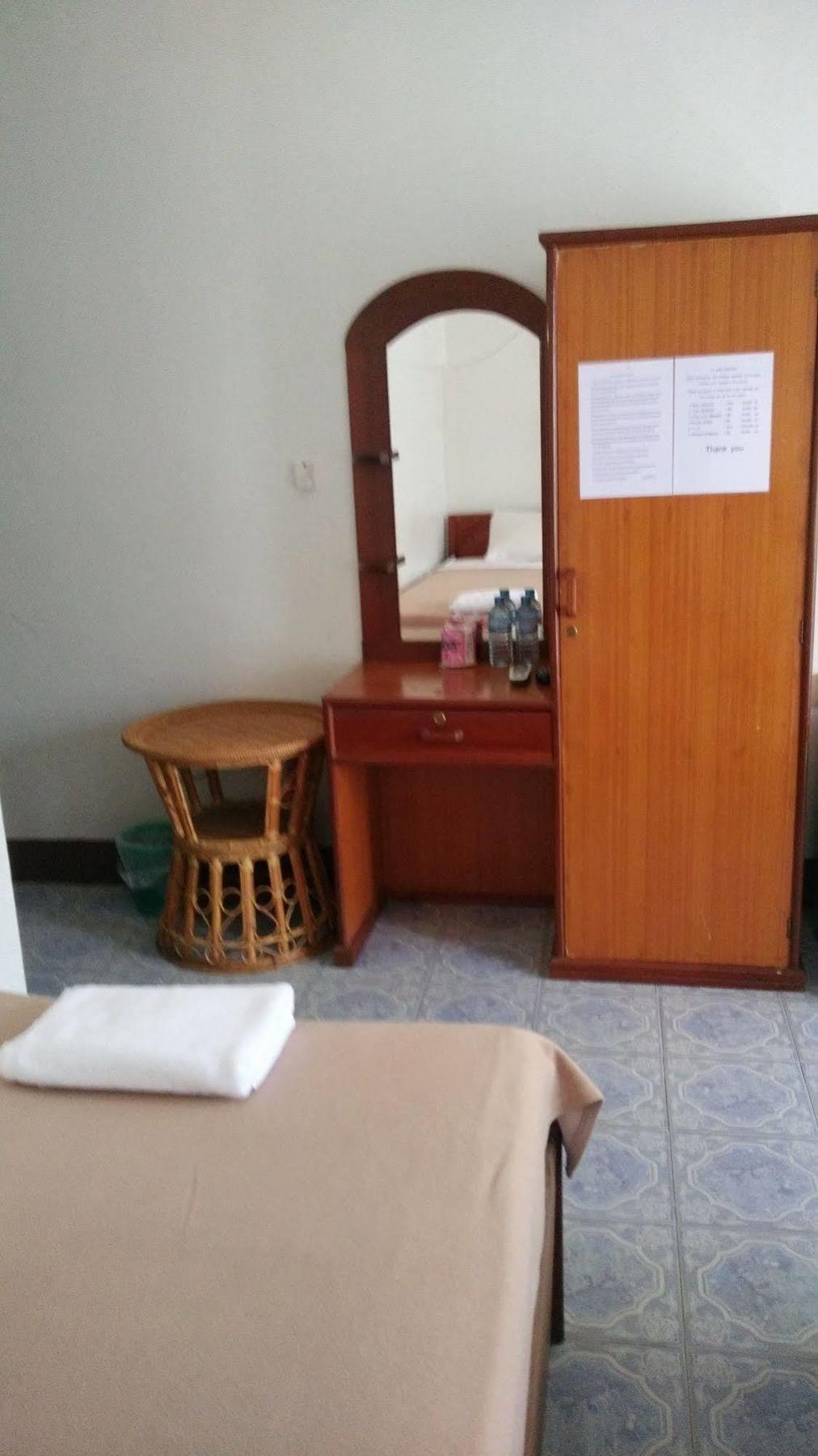Chanthasom Guesthouse Ban Nongdouang Buitenkant foto