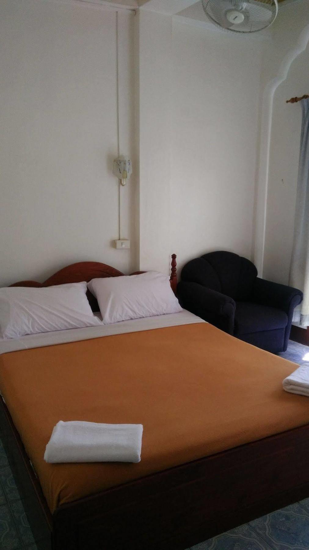 Chanthasom Guesthouse Ban Nongdouang Buitenkant foto