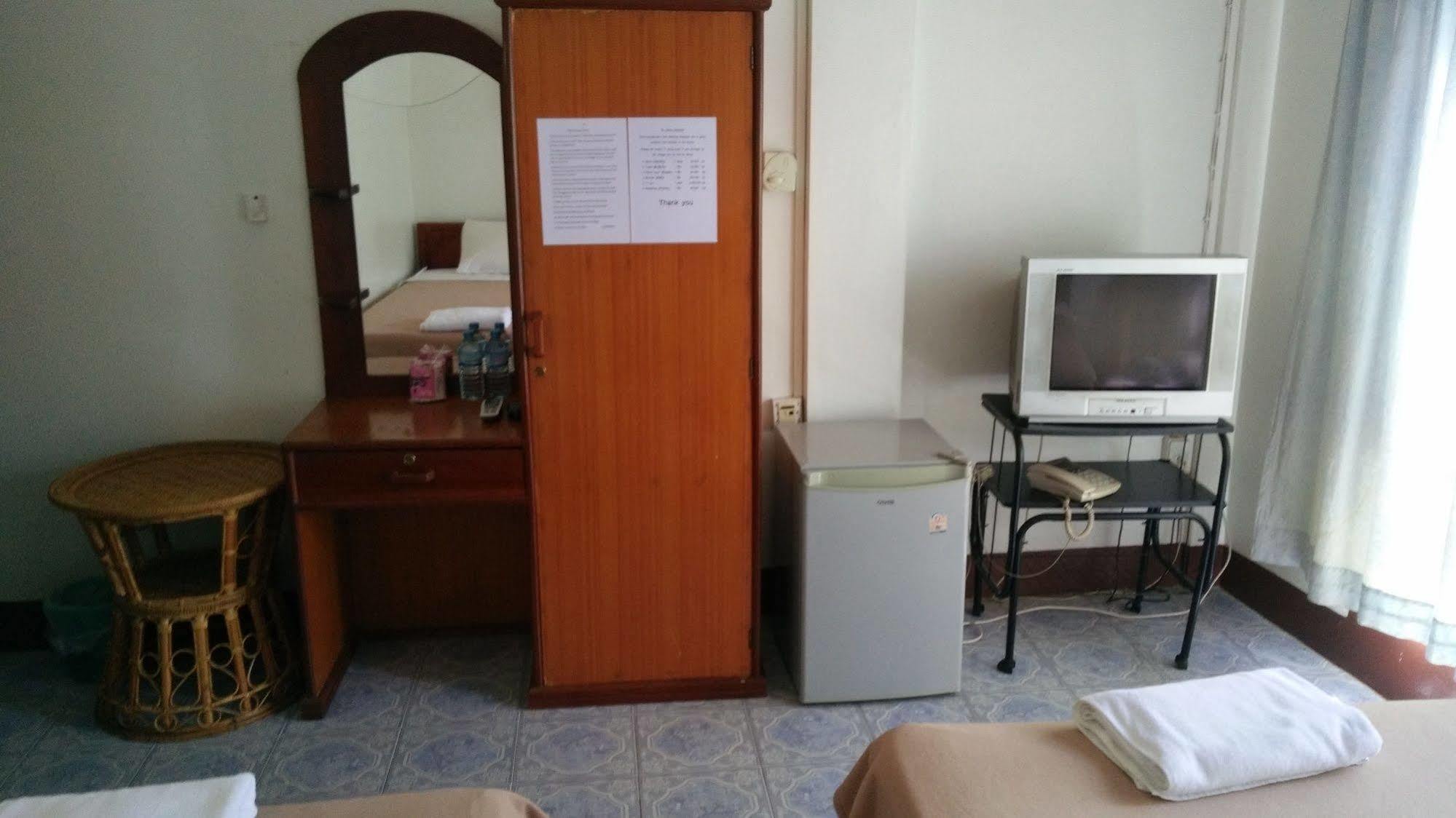 Chanthasom Guesthouse Ban Nongdouang Buitenkant foto