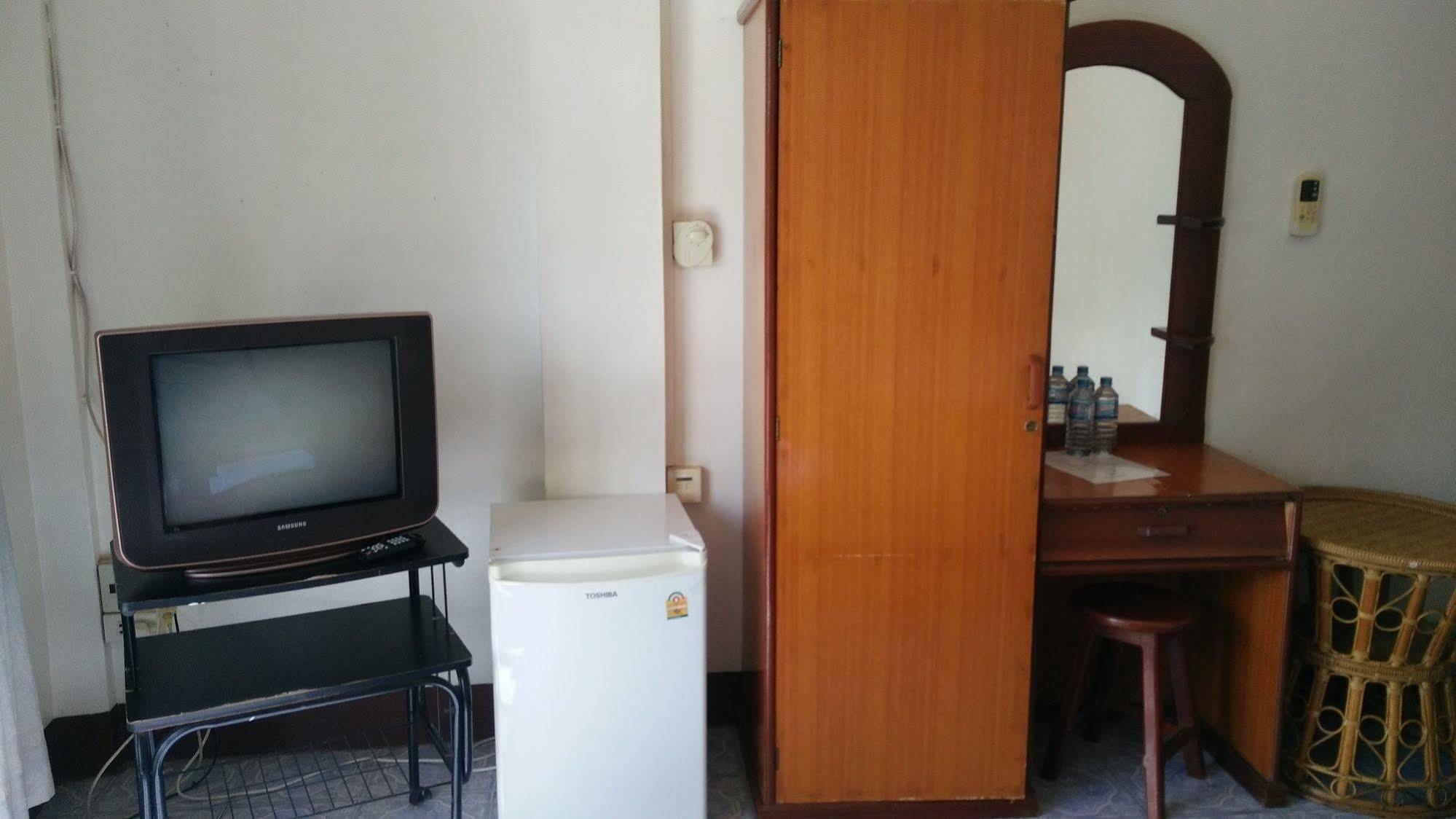Chanthasom Guesthouse Ban Nongdouang Buitenkant foto