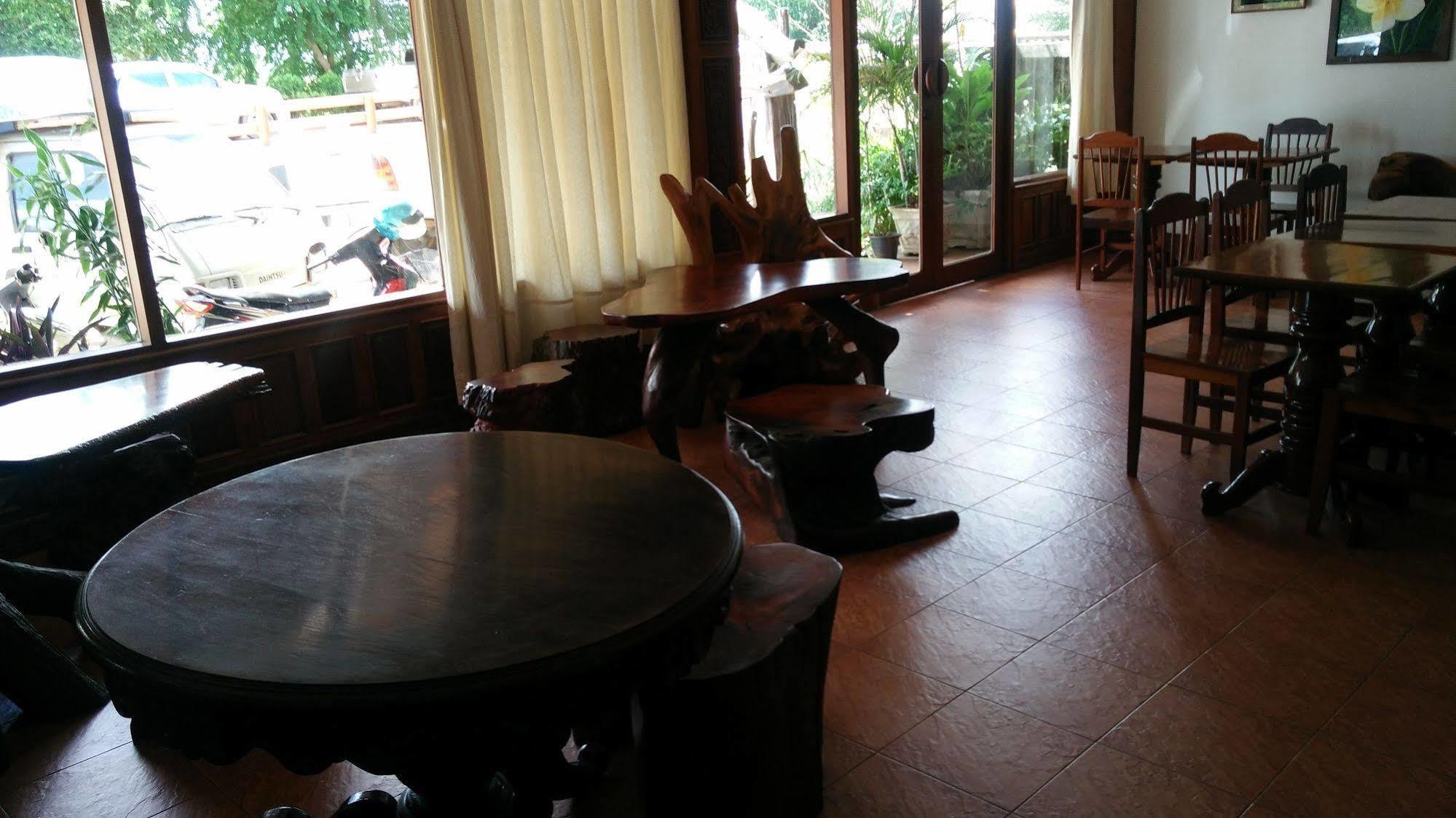 Chanthasom Guesthouse Ban Nongdouang Buitenkant foto